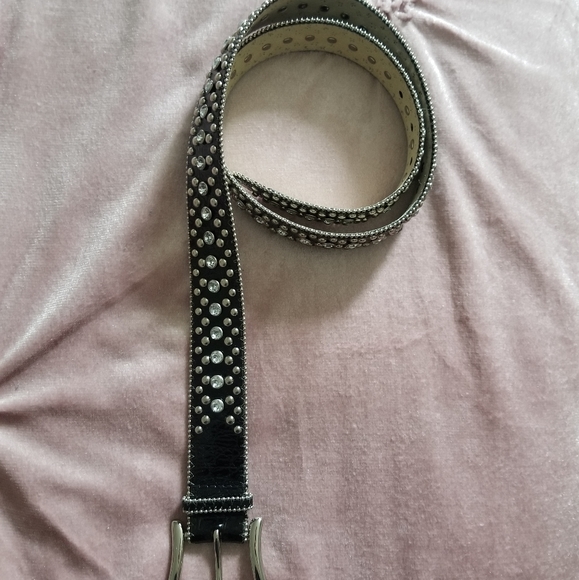 Vintage jeweled Guess belt main image 5